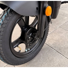 Електроскутер VOLTO BOLTTEC Edge 800W 48V 15Ah 14" (2025)