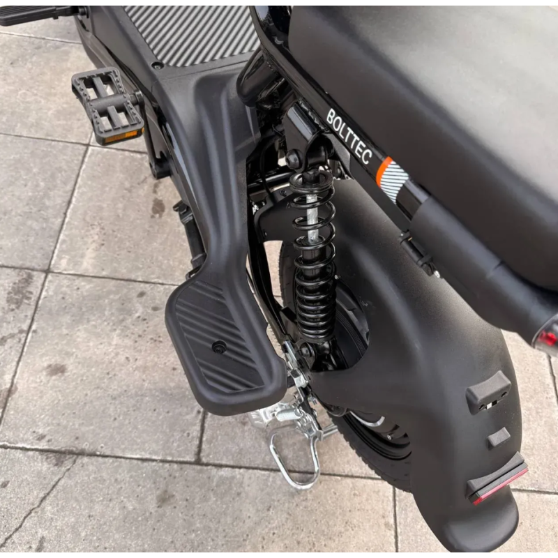 Електроскутер VOLTO BOLTTEC Edge 800W 48V 15Ah 14" (2025)