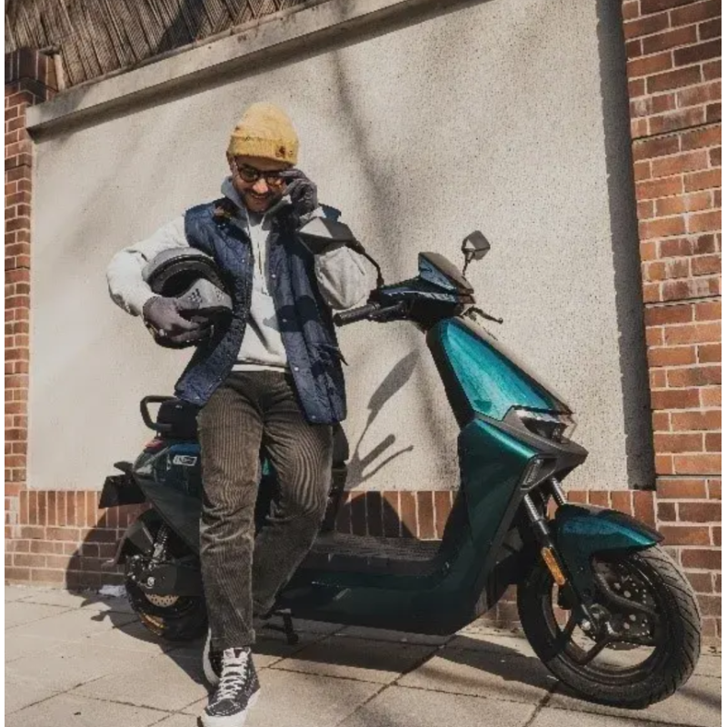 Електроскутер SEGWAY Ninebot M85C 1000W 72V 24Ah 12"