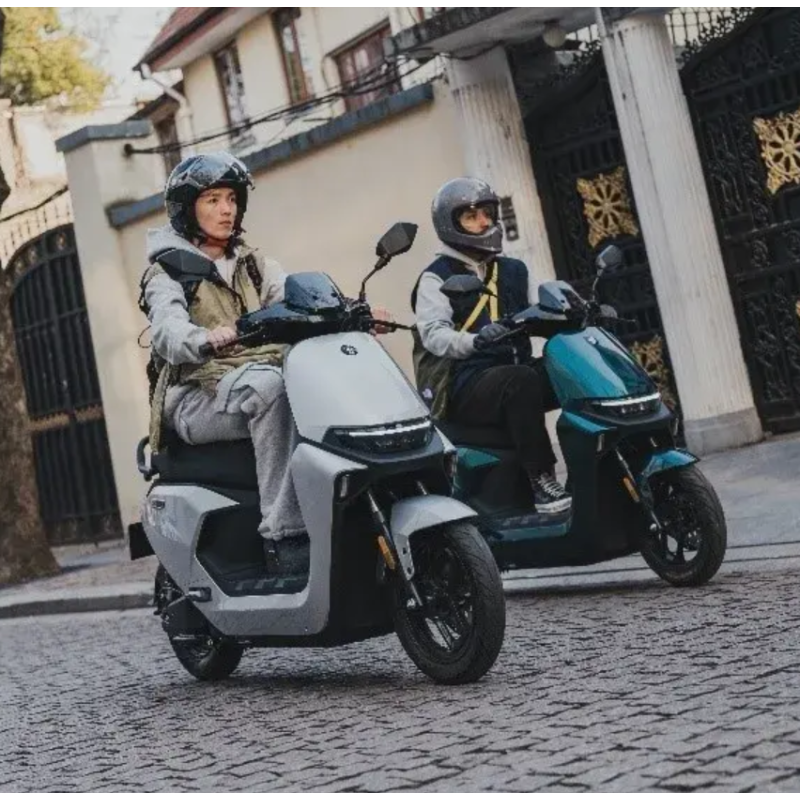 Електроскутер SEGWAY Ninebot M85C 1000W 72V 24Ah 12"